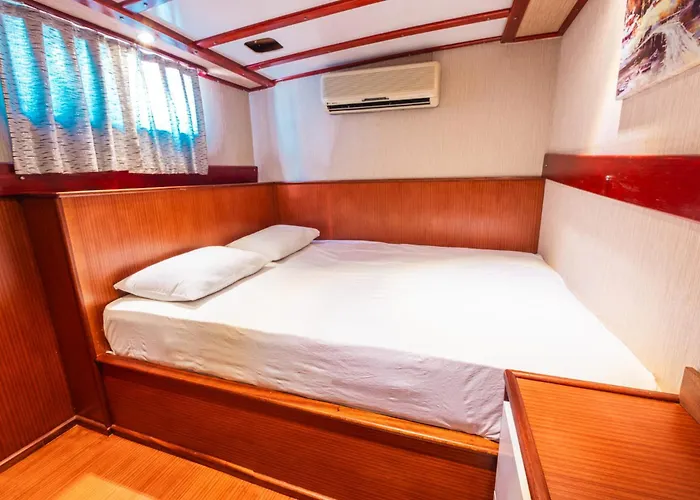 Esperanza Hotel en barco *